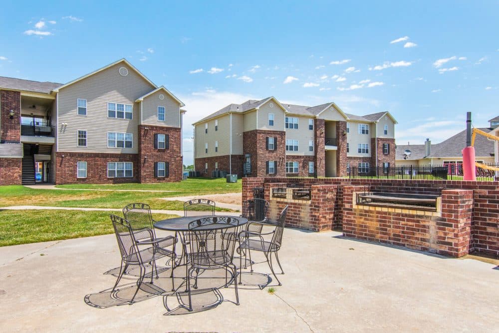 2909 oliver off campus apartments near wichita state university grilling area community building exterior